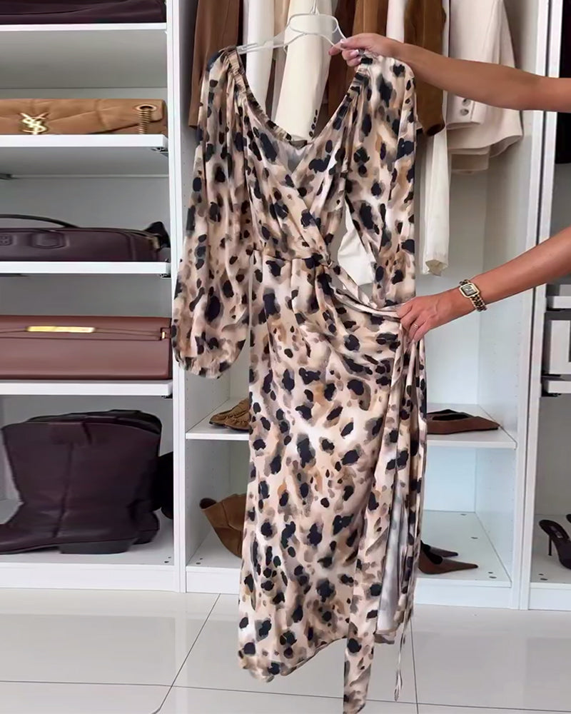 Elegant V-Neck "Ellyn"