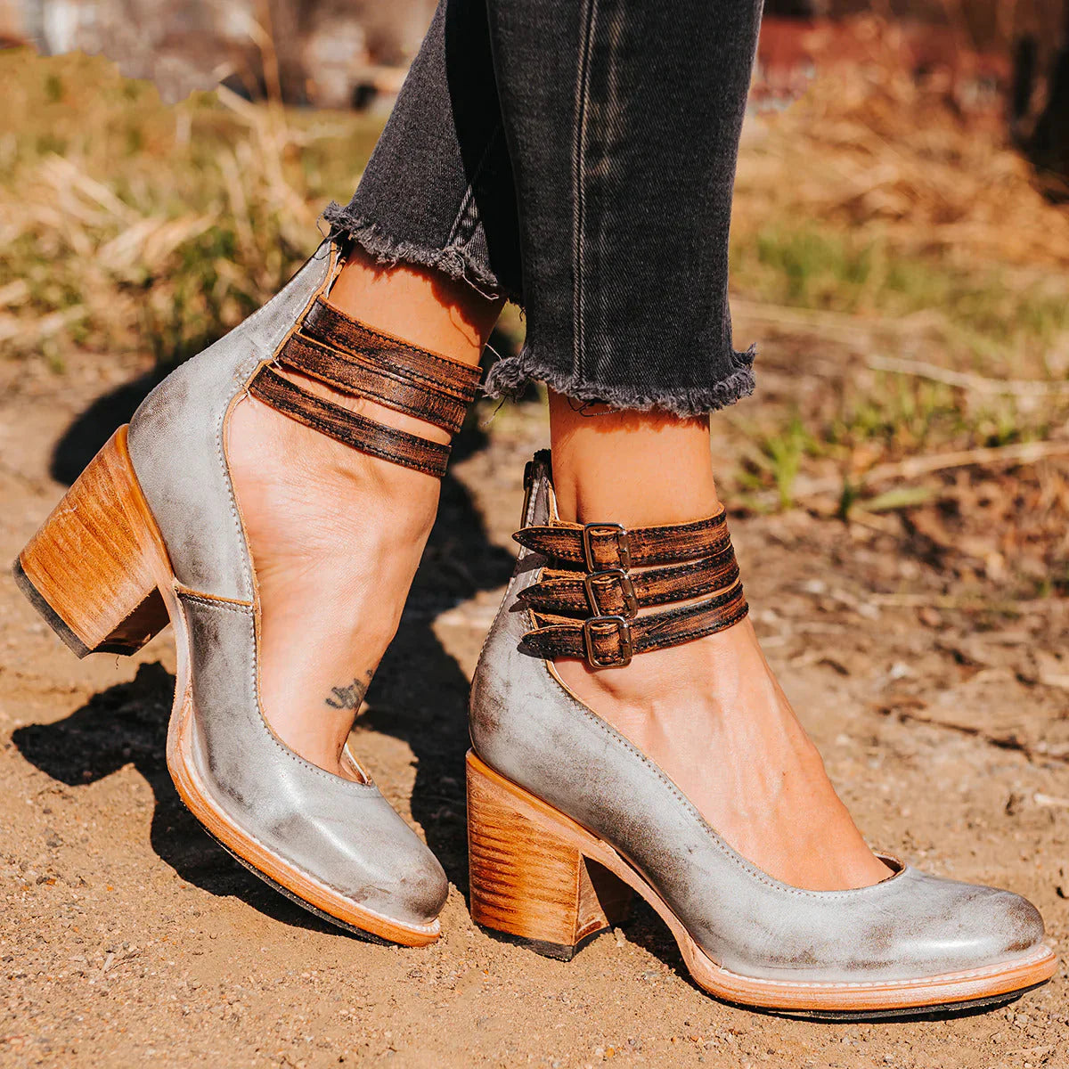 Vintage Ankle Strap Heels "Hana"