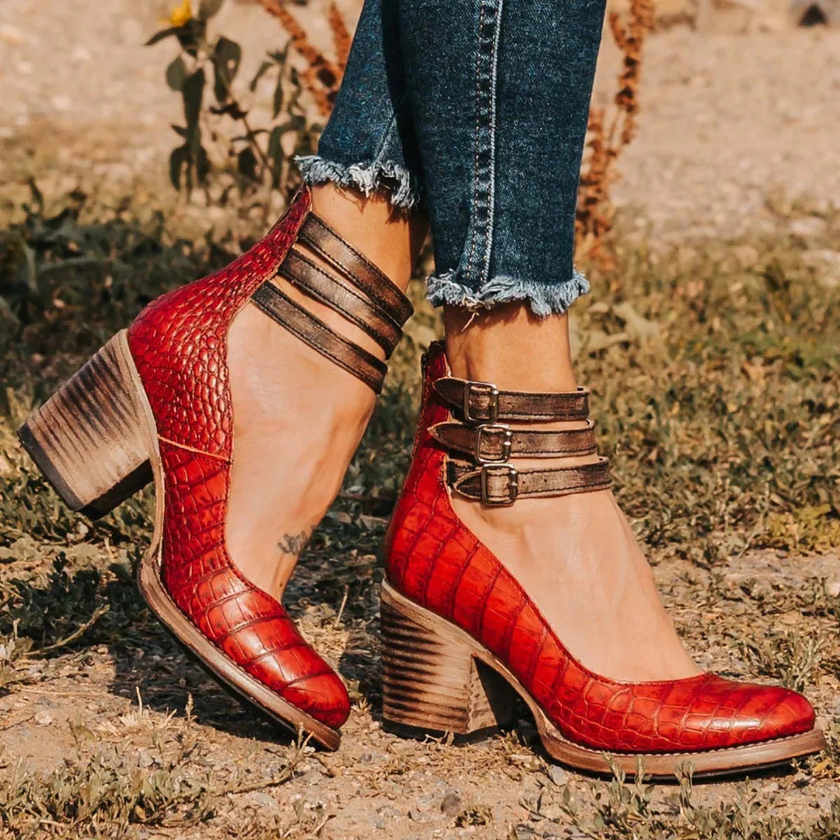 Vintage Ankle Strap Heels "Hana"